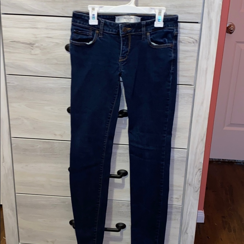 Dark wash skinny jeans